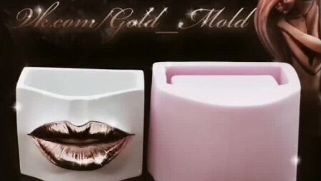 Кашпо губы bellucci