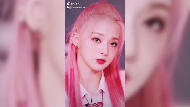 Розовые волосы ты сакура харуно