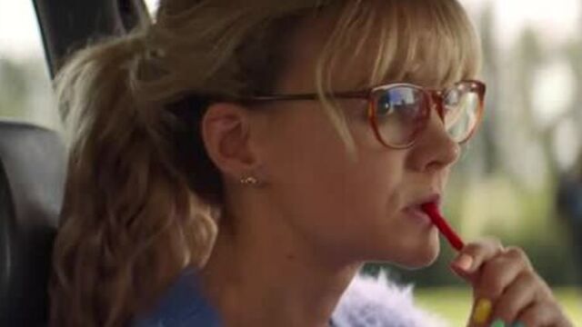 «девушка, подающая надежды»