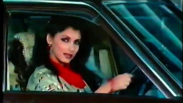 Димпл кападия в рекламе одежды fashqua