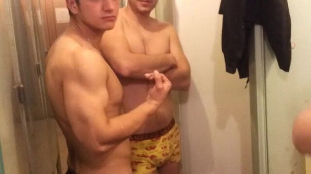 Круті голі хлопці з аляски (+ пісюн і жопа лопушинського)