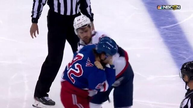 Драка нхл: том уилсон - брендан смит