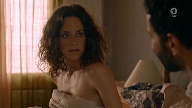 Anja knauer nude - die inselärztin s01e01 (2018) hd 720p watch online / аня кнауэр - врач на острове