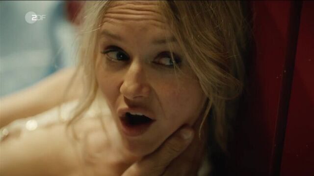 Stefanie stappenbeck nude - der 7. tag (2017) hd 720p watch online / штефани штаппенбек - седьмой день