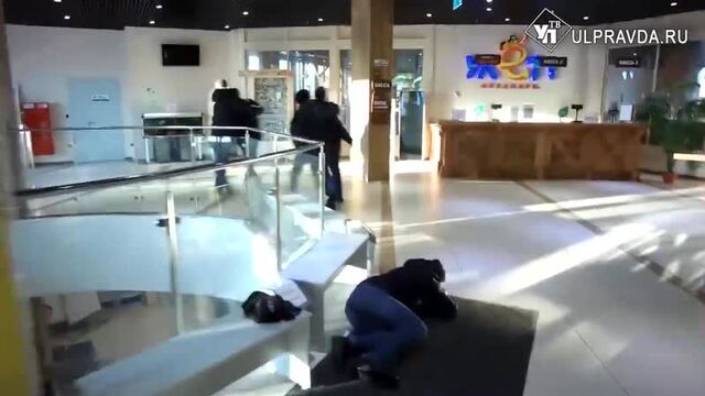 «улет» в опасности. ульяновский аквапарк захватили террористы http://ulpravda.ru