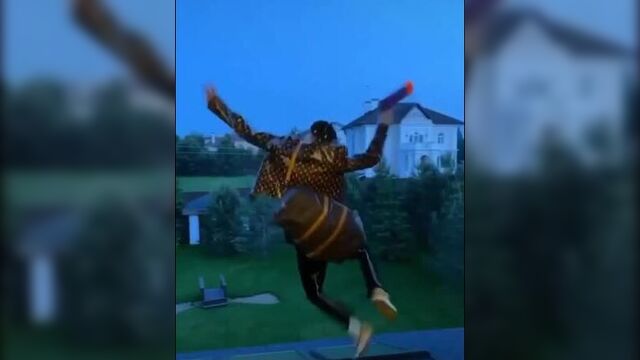 Брат элджея флексит под - пососи