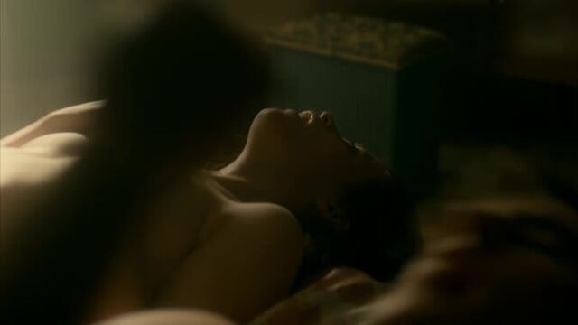 Claire foy, myanna buring nude - white heat s01e01 (2012) hd 1080p watch online / клер фой, мианна бёринг - белая жара