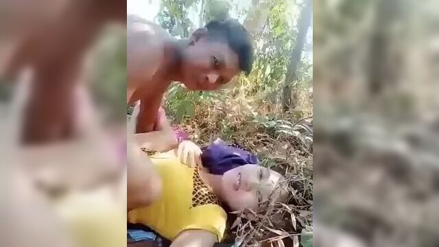 ခယ်မလေးကို တောထဲခေါ်ပြီး လိုး.mp4