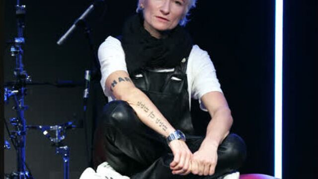 Диана арбенина зовет на премию нового радио "высшая лига"