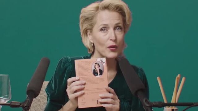 Gillian anderson does asmr | sex education