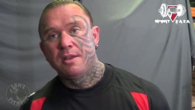 Ли прист поставил на месте нигера - kali muscle