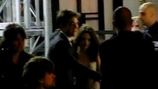 Робстен покидают премьеру (17.04.2011)