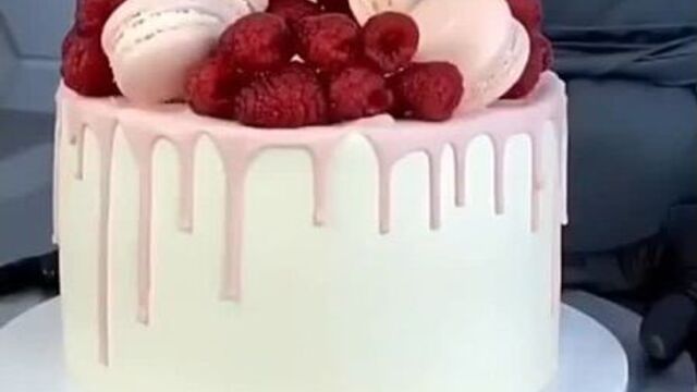 Идеальные шоколадные подтеки - из темного и белого шоколада | видео от делай торты! (рецепты, мастер-классы)