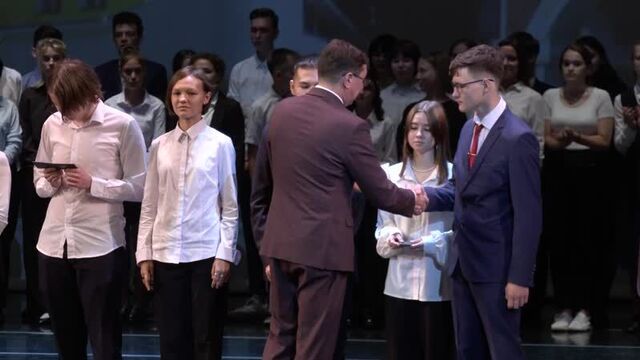 «марий эл тв»: первокурсникам колледжа культуры и искусств им.и.палатная вручили студенческие билеты