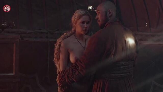 Секс с агатой муцениеце - тобол (2019)