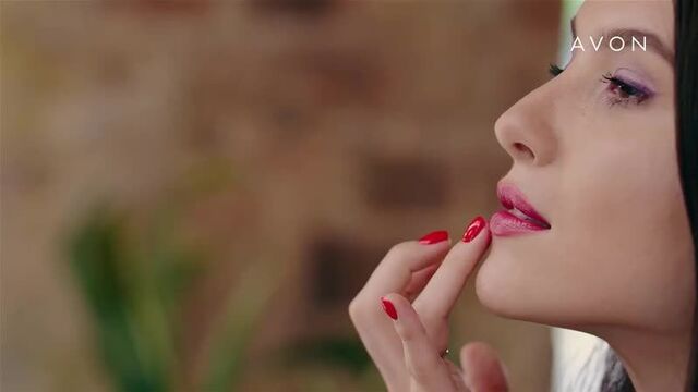 Avon эффект зацелованных губ