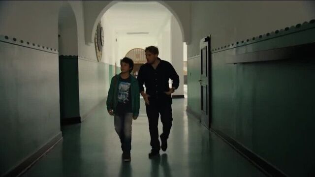 "помогите, я уменьшил свою училку!"