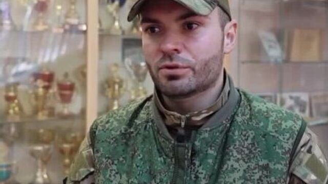 Участник спецоперации встретился со старшеклассниками