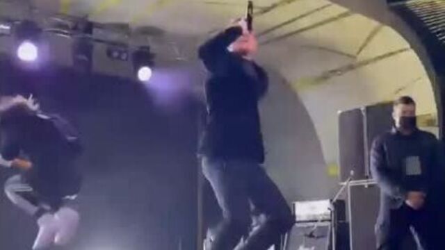 Моргенштерн прилетел в екатеринбург и выступил на закрытой вечеринке