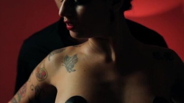 Erika lust - room 33