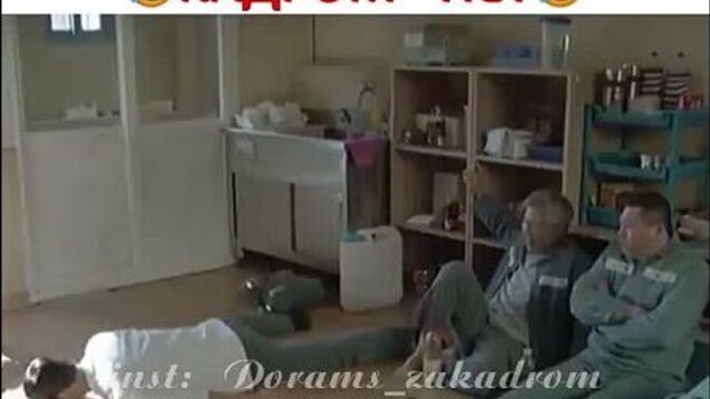 Мудрая жизнь в тюрьме. чон хэ ин . за кадром