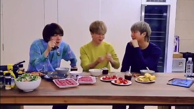 Тэхени - дьявол для тех, кто на диете ㅋㅋ