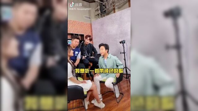 "великая стена" (万疆) - ли юйган, игра с песней