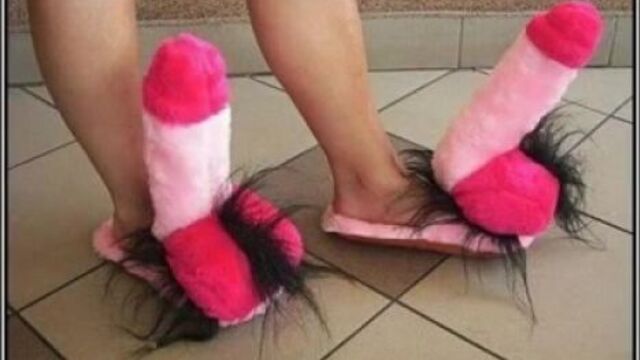 Смешные и пошлые демотиваторы про женщин! вставить может каждый!