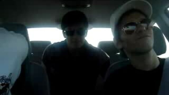 Хайме и какие-то чуваки кайфуют