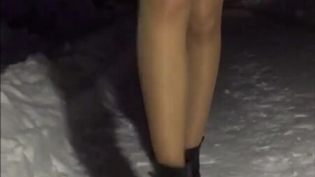 Жоқ қыздар расымен сіздер тоңбайсыздар ма??? 