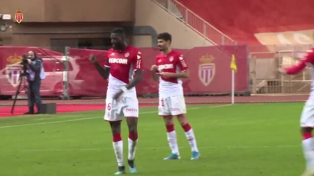 У бакайоко флешбэки из прошлого. в челси и милане он играл под номером 14