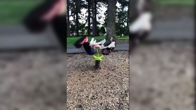 Расстяжка на новом тренажере.