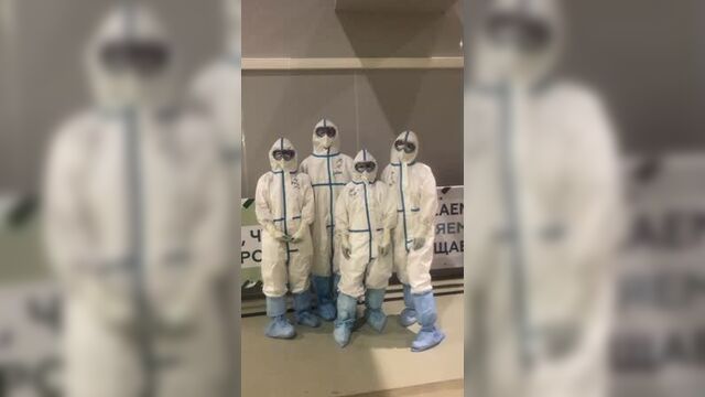 «такая работа» — ролик врачей и медицинских сестер из госпиталя на вднх