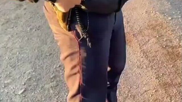 В карагандинской области на видео попал конфликт водителя со стражами порядка. ситуацию прокомментировали в пресс-службе департа