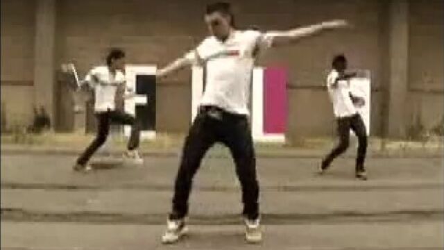 Казахи продолжают жечь... ремикс на фристайло в клипе от yelle........=)))))