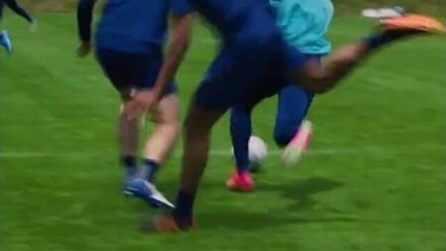 Дест на тренировке сборной сша