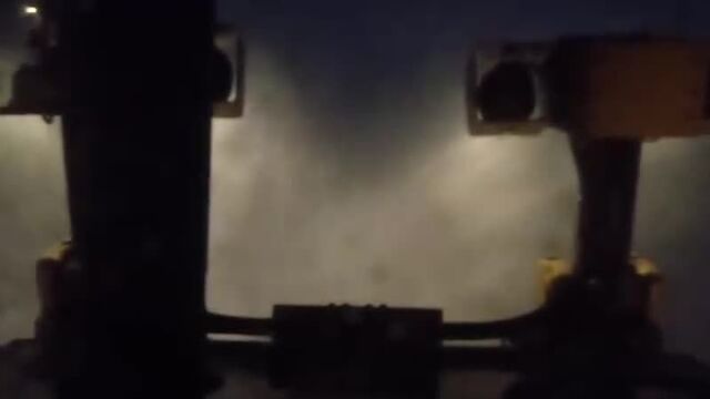 Погода на дороге норильск-кайеркан 10 января 2020. дорога закрыта, пассажиры ночуют в концертном зале и кинотеатре.