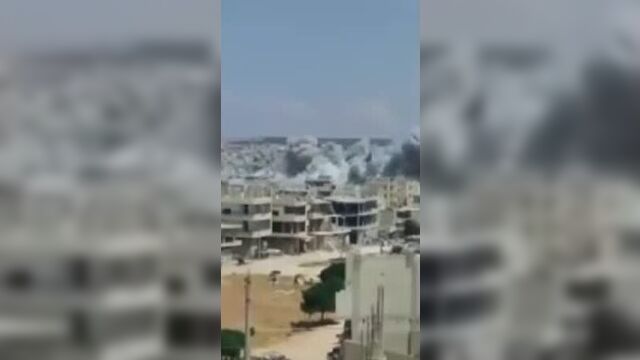 Видео авиаударов вкс рф и ввс саа по объектам боевиков "умеренной оппозиции" на севере провинции хама