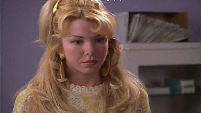 Грудь эмили проктер (emily procter) в фильме "имплантаторы" (breast men, 1997, лоуренс о’нил)