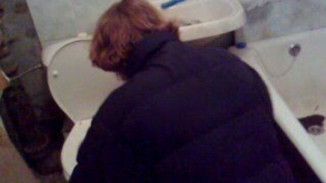 Есть раковина и плита,но нет газа и воды-разъебу я все в пизды