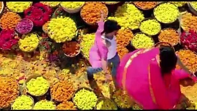 Титлп-песня из фильма "ченнайский экспресс" - шахрукх кхан, дипика подуконе