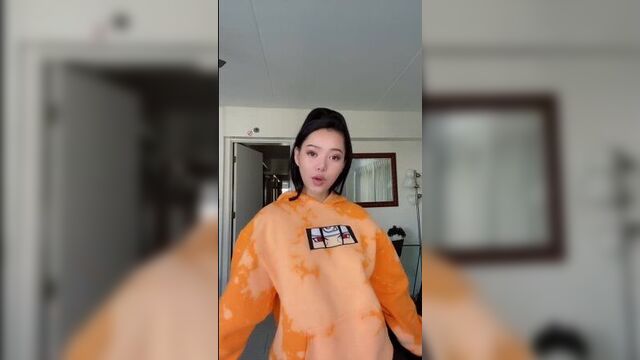 Bella poarch tik tok