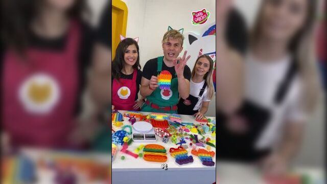 Gato galactico | galáxia - gato galactico faz desafio com pop it #shorts