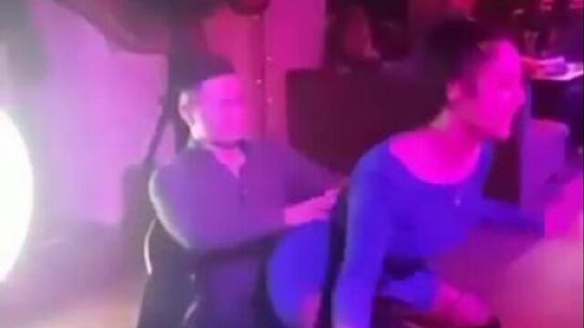 Эротически танец казашки в ночном клубе! [топ казашки, казахское, қазақ қыз, хайп, секс, порн, сосет, очко]