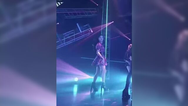 Blackpink-jennie-제니-sexy-japan-concert-fancam-kpopfap-faped_360p.mp4