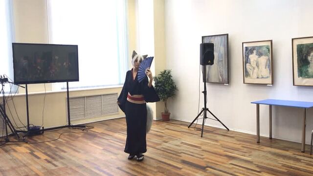 Bella lis - томоэ (очень приятно, бог)