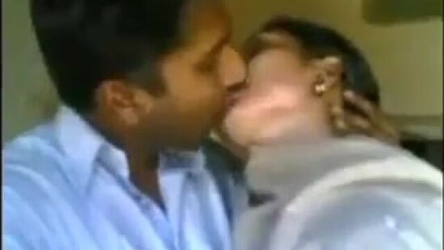 Pakistani sexy couple (for more sexy porn movies http://goo.gl/qtmah5
