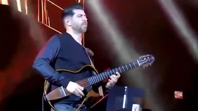 Evan_band_alijenab_live_ایوان_بند_اجرای_زنده_ی_آهنگ_عالیجناب_.mp4