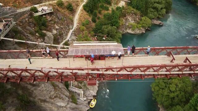 Extreme bungy jumping with cliff jump shenanigans! new zealand in 4k!