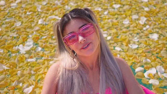 Dixie d'amelio ft. wiz khalifa - one whole day (official video 2020)